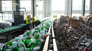 Traseul deșeurilor reciclate în România.